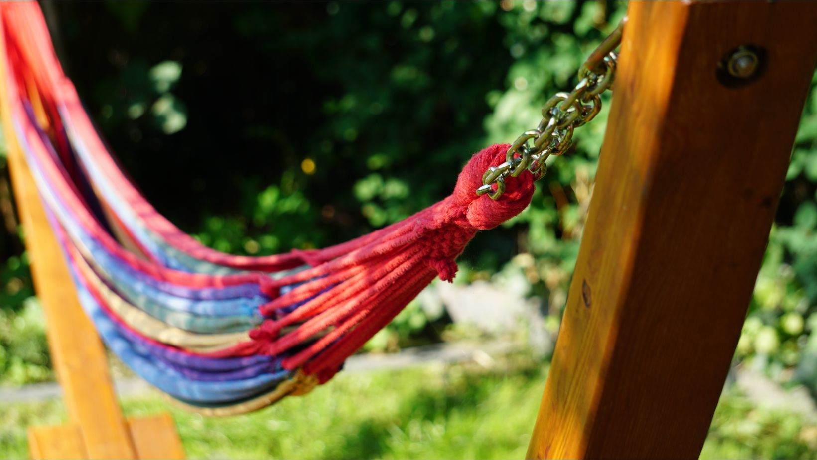 Hanging a best sale hammock without trees